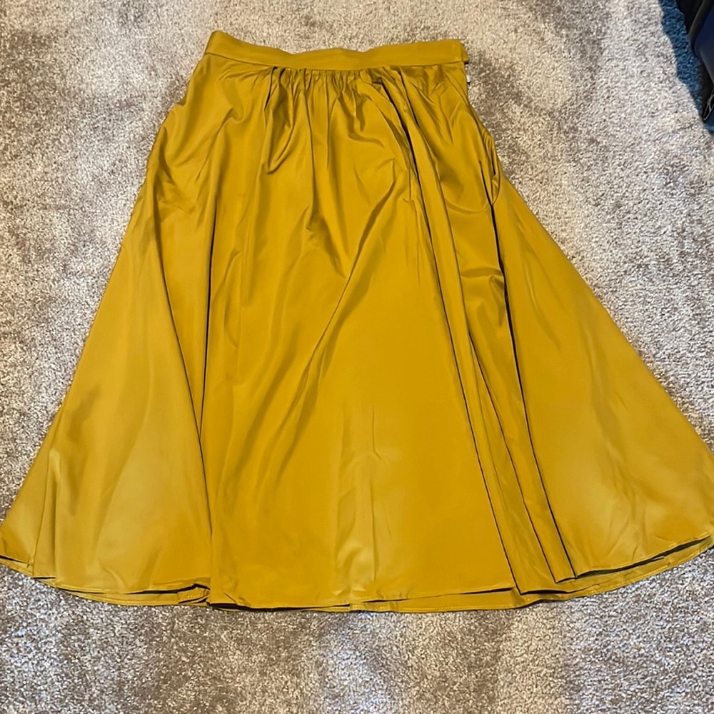 Yellow Vintage-Inspired Voluminous Skirt